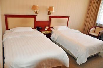 Dongfang Hotel ハルビン エクステリア 写真